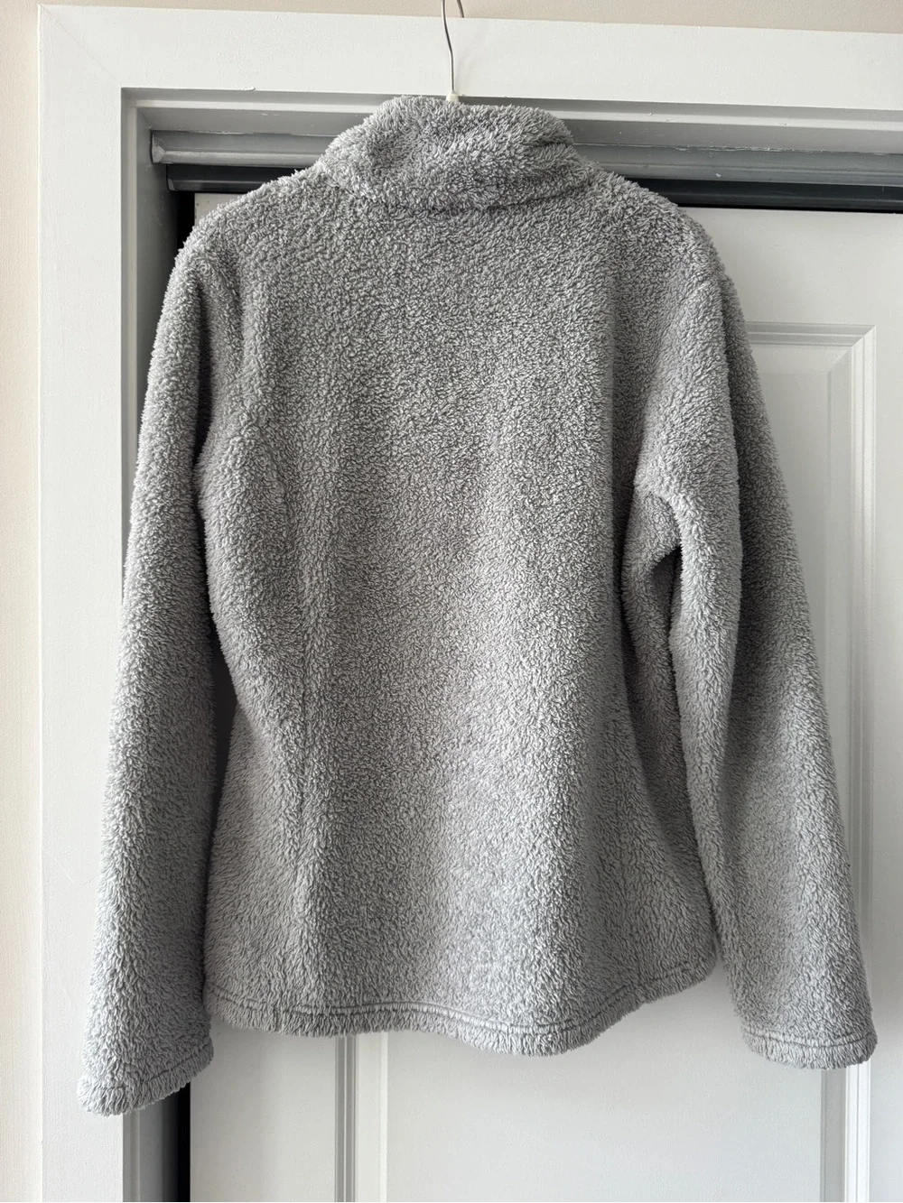 Patagonia Light Gray Women's Fleece 1/4 Zip Pullover
